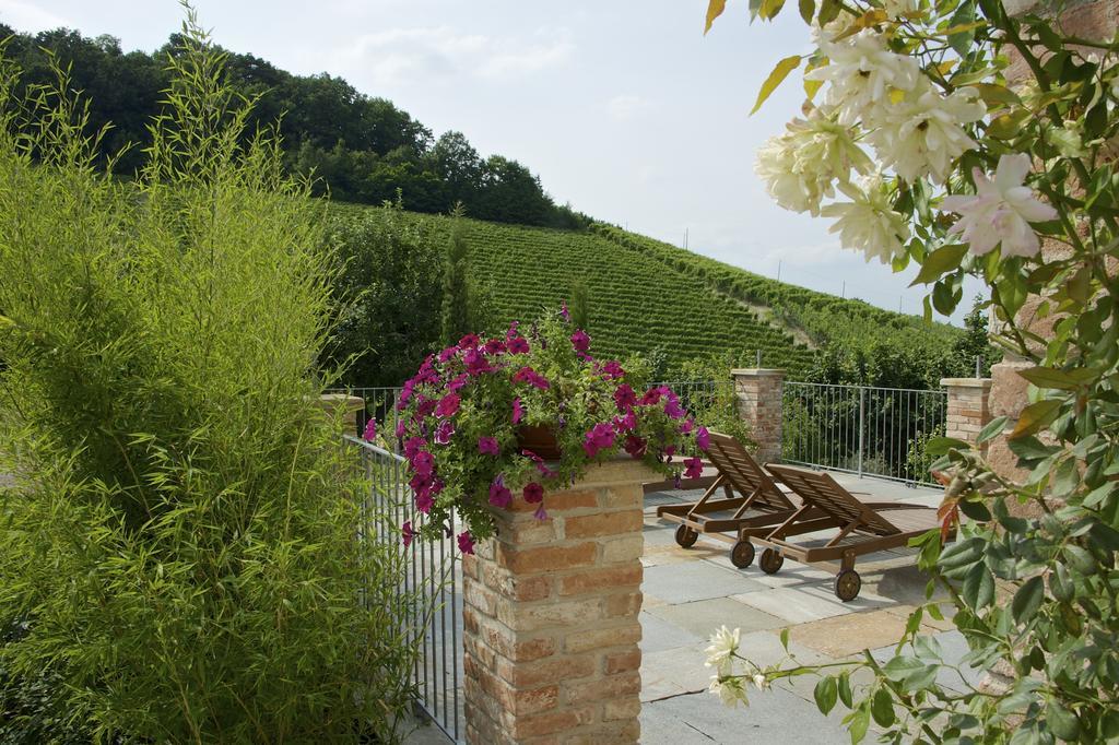 Agriturismo Tre Stelle Барбареско Экстерьер фото